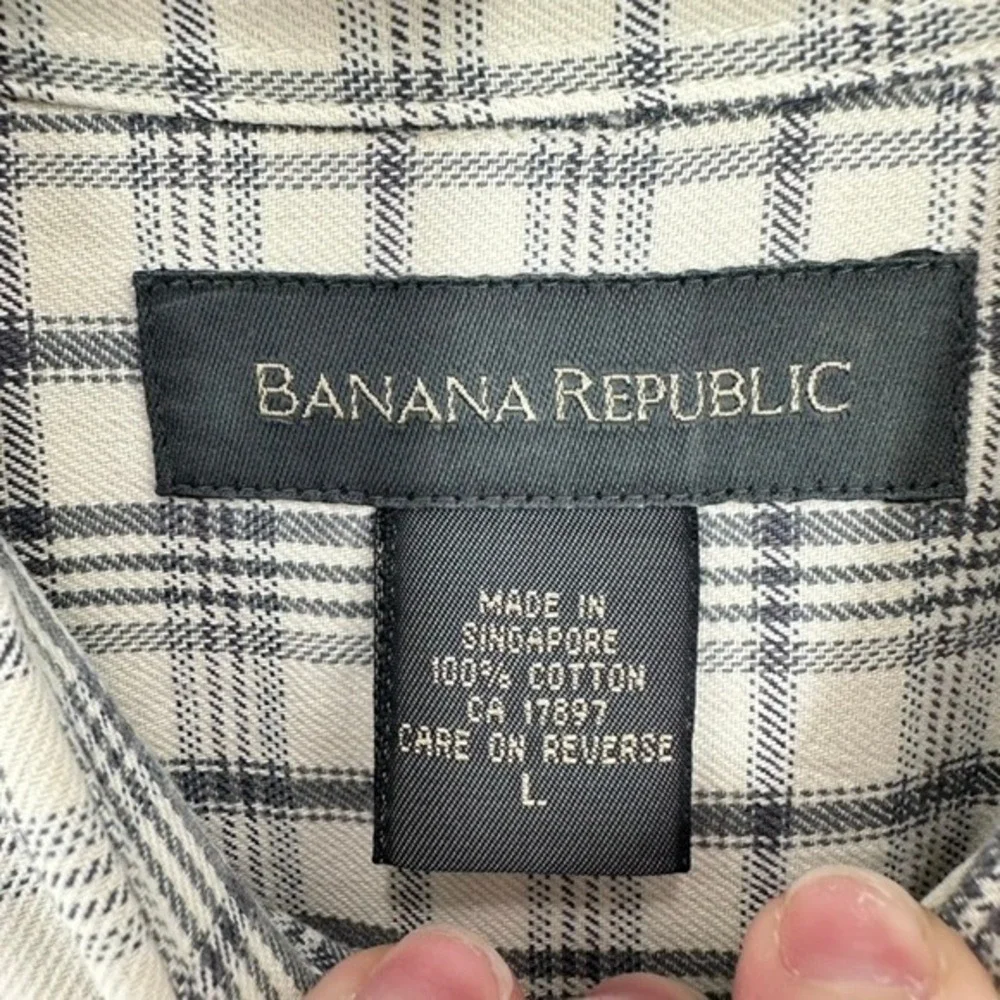 Banana Republic Men's Long Sleeve Grey Plaid Button Down Shirt Casual‎ Workwear